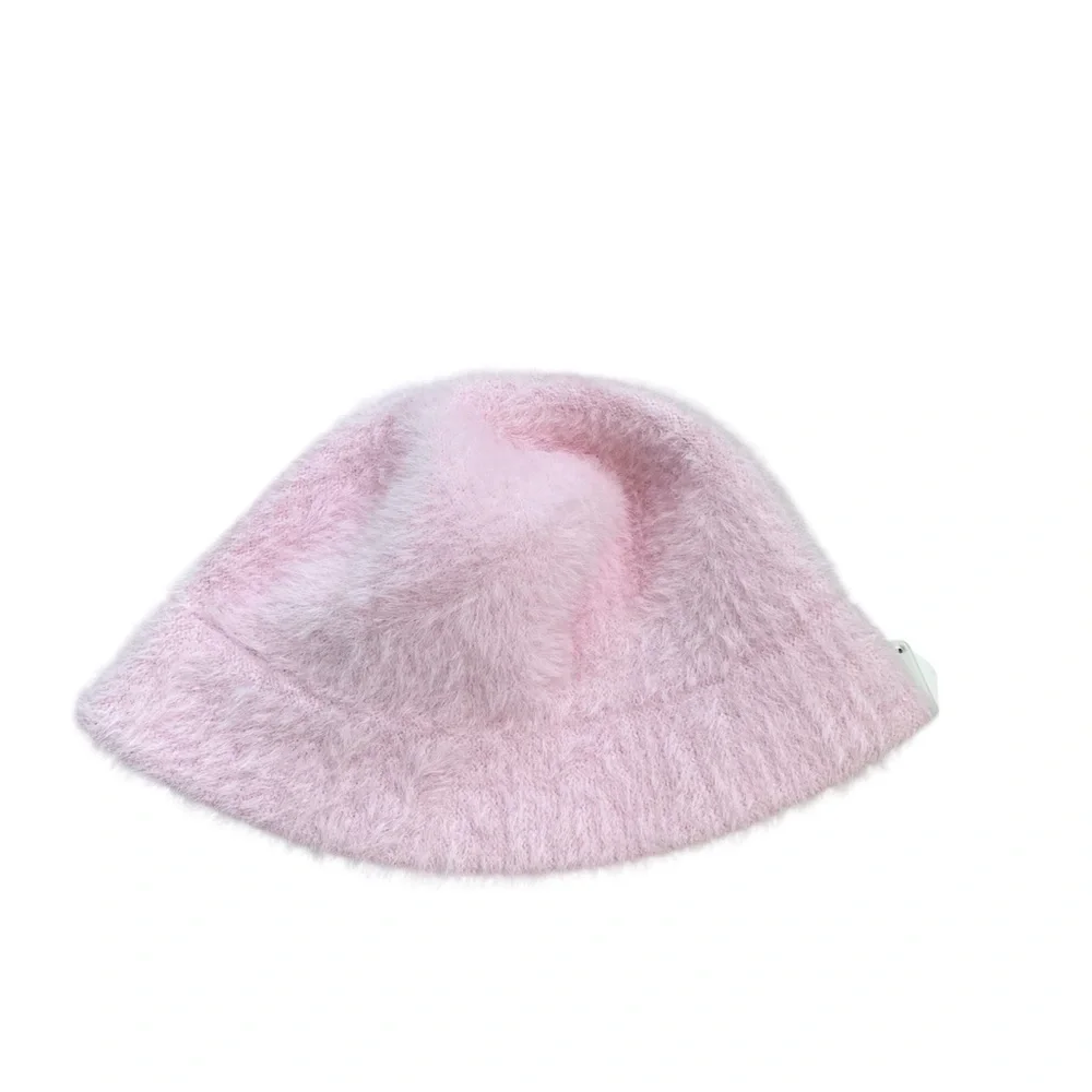 Forever 21 New Baby Pink Fuzzy Knit Bucket Hat NWT